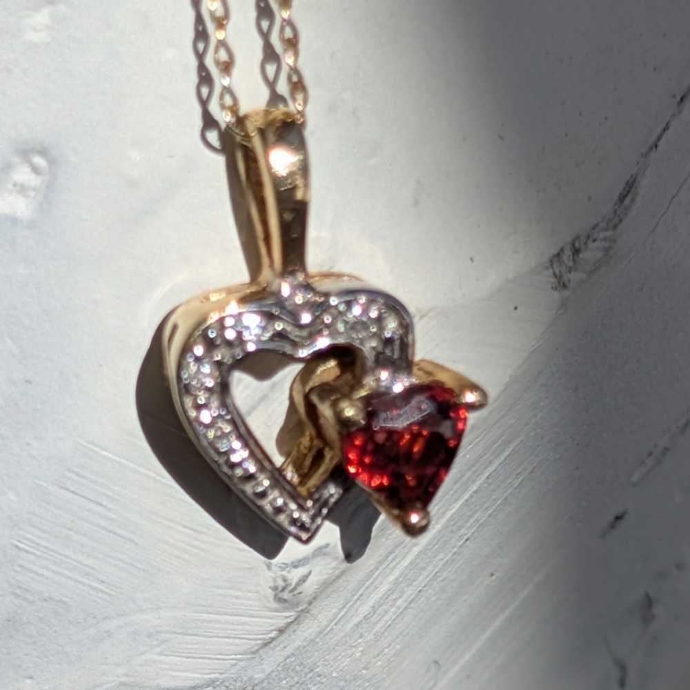 Gold Heart Pendant with Garnet and Diamonds - Picture 3 of 3